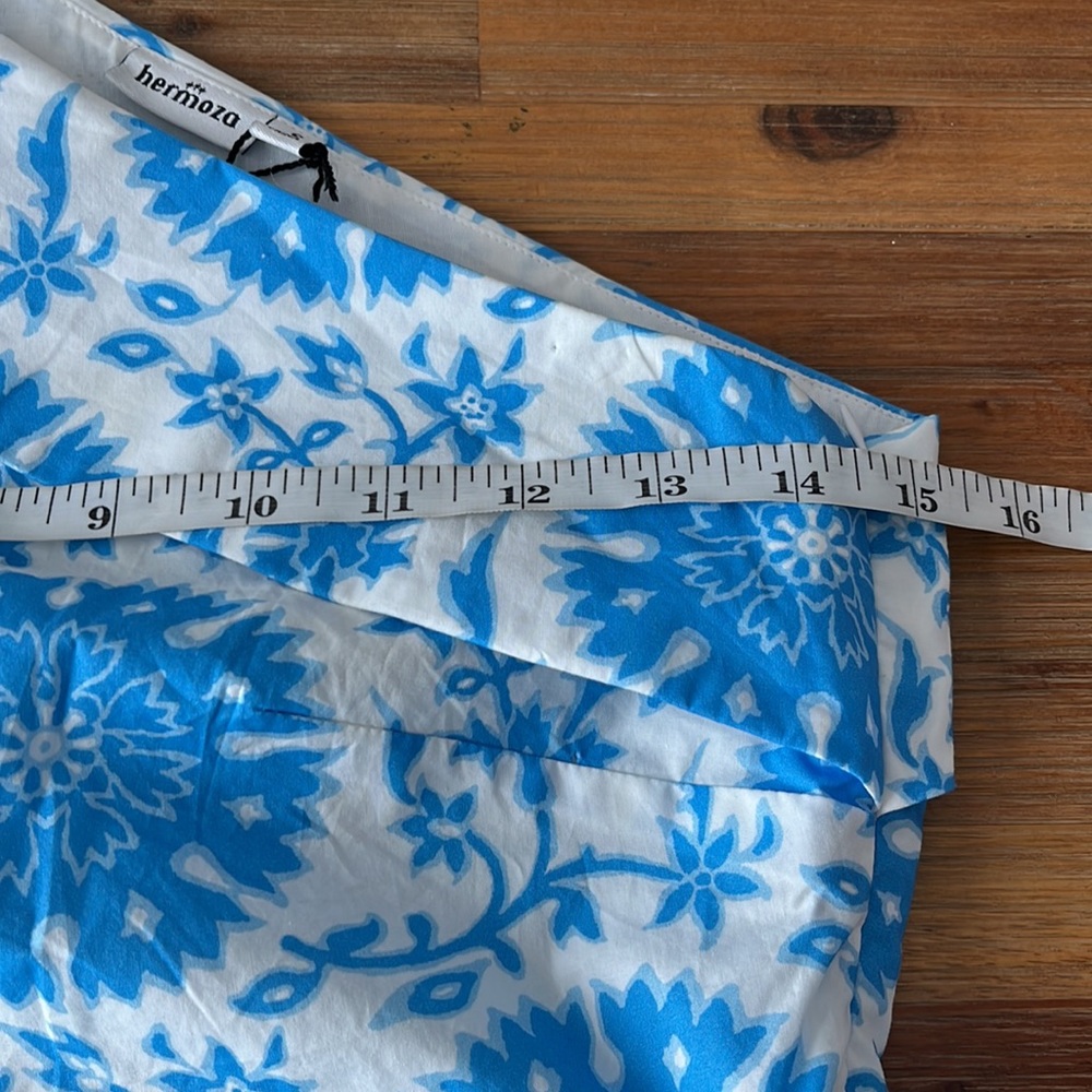$268 Hermoza Charlotte One Shoulder Medallion Print Wrap Midi Dress Blue S - Picture 12 of 15